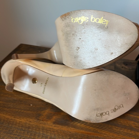High heels from Brigitte Bailey by Pour La Victoire Beige patent size 10 - Picture 5 of 8